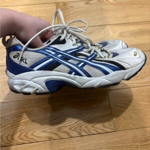 Asics Gel140 Blue and White